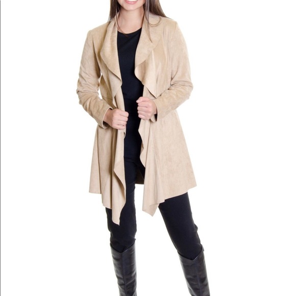 Beautiful faux suede jacket! - Picture 2 of 5